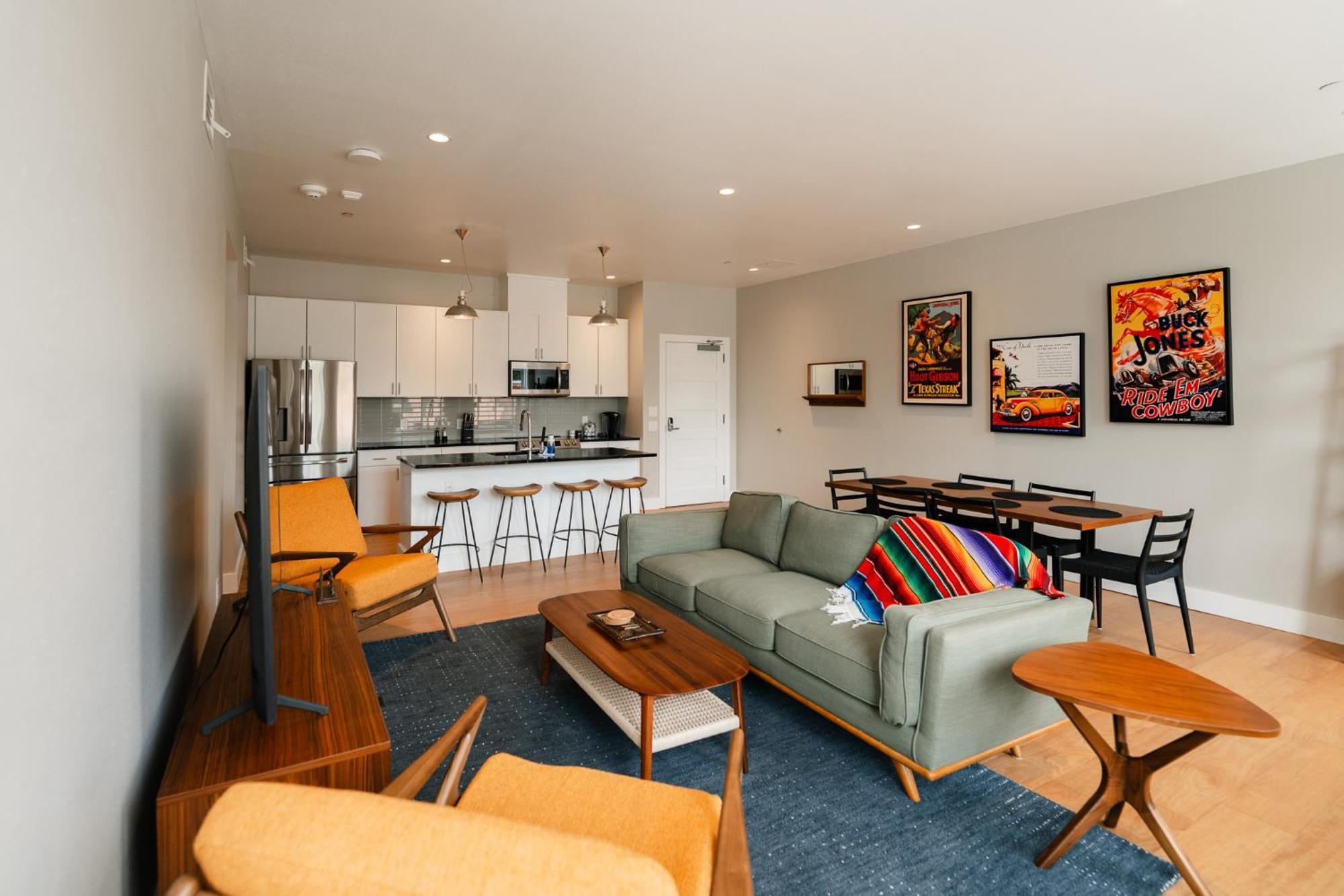 Martindale Western 1924 Luxury Lofts מראה חיצוני תמונה