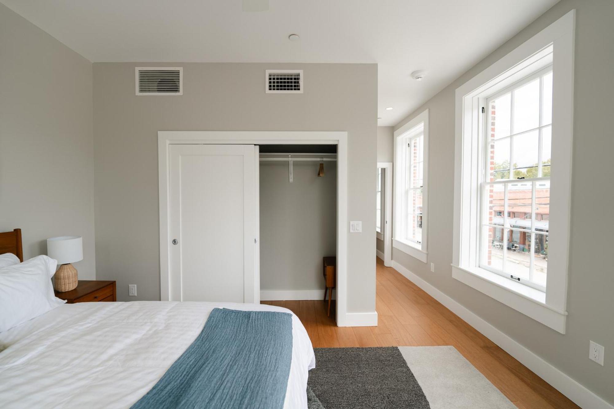 Martindale Western 1924 Luxury Lofts מראה חיצוני תמונה