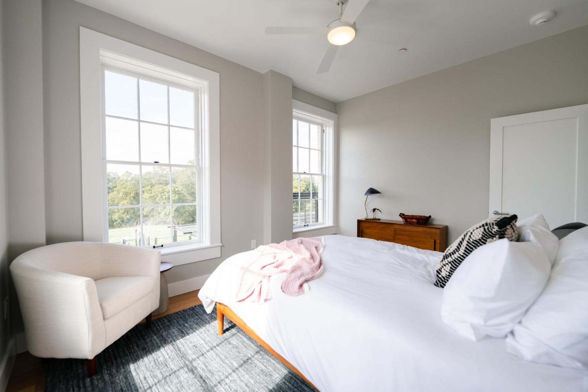 Martindale Western 1924 Luxury Lofts מראה חיצוני תמונה