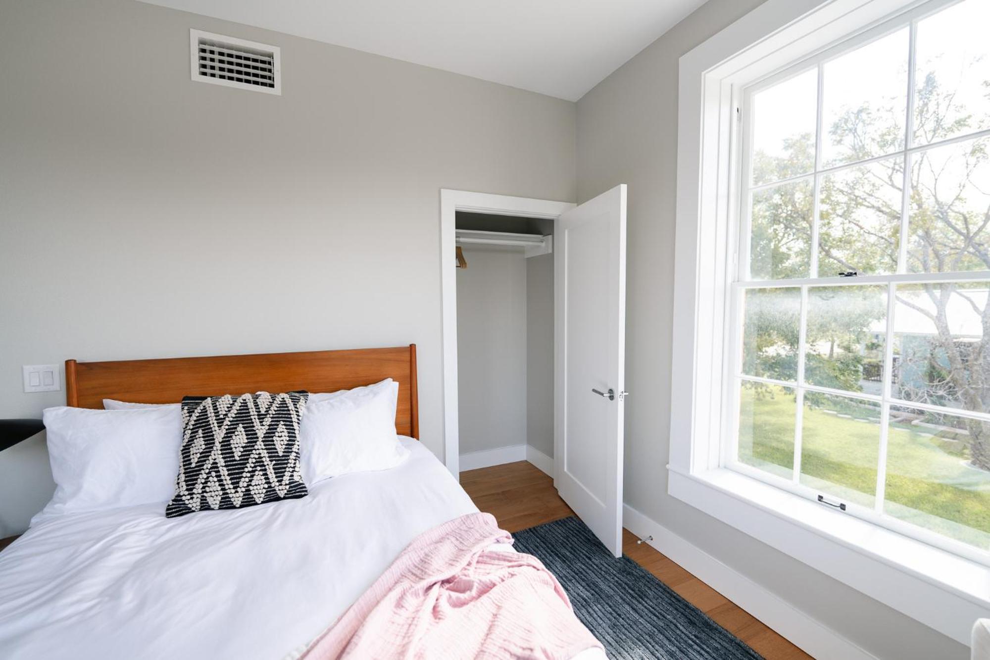 Martindale Western 1924 Luxury Lofts מראה חיצוני תמונה