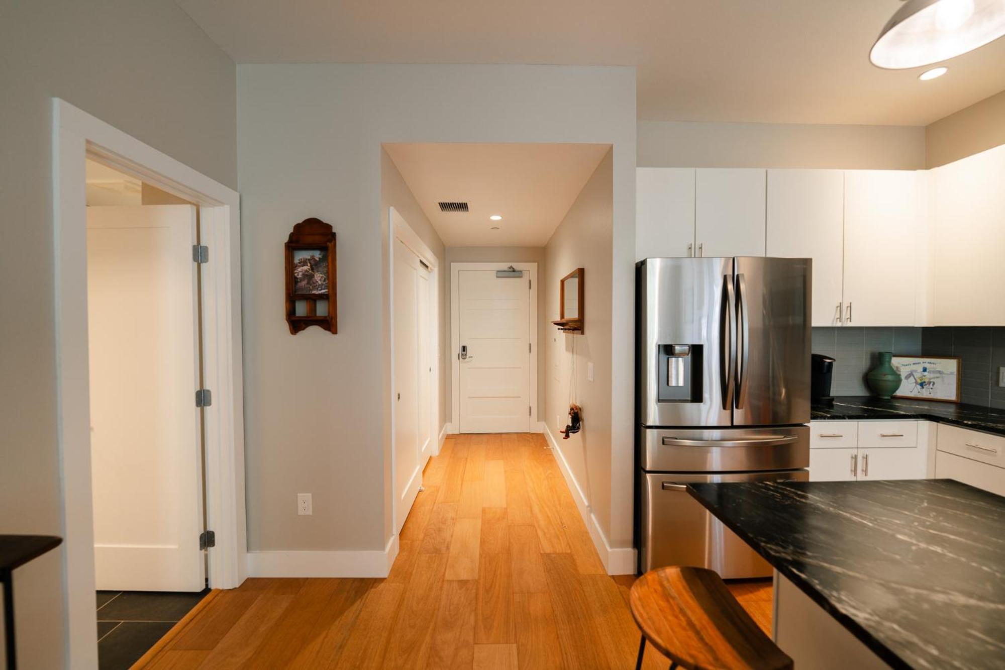 Martindale Western 1924 Luxury Lofts מראה חיצוני תמונה