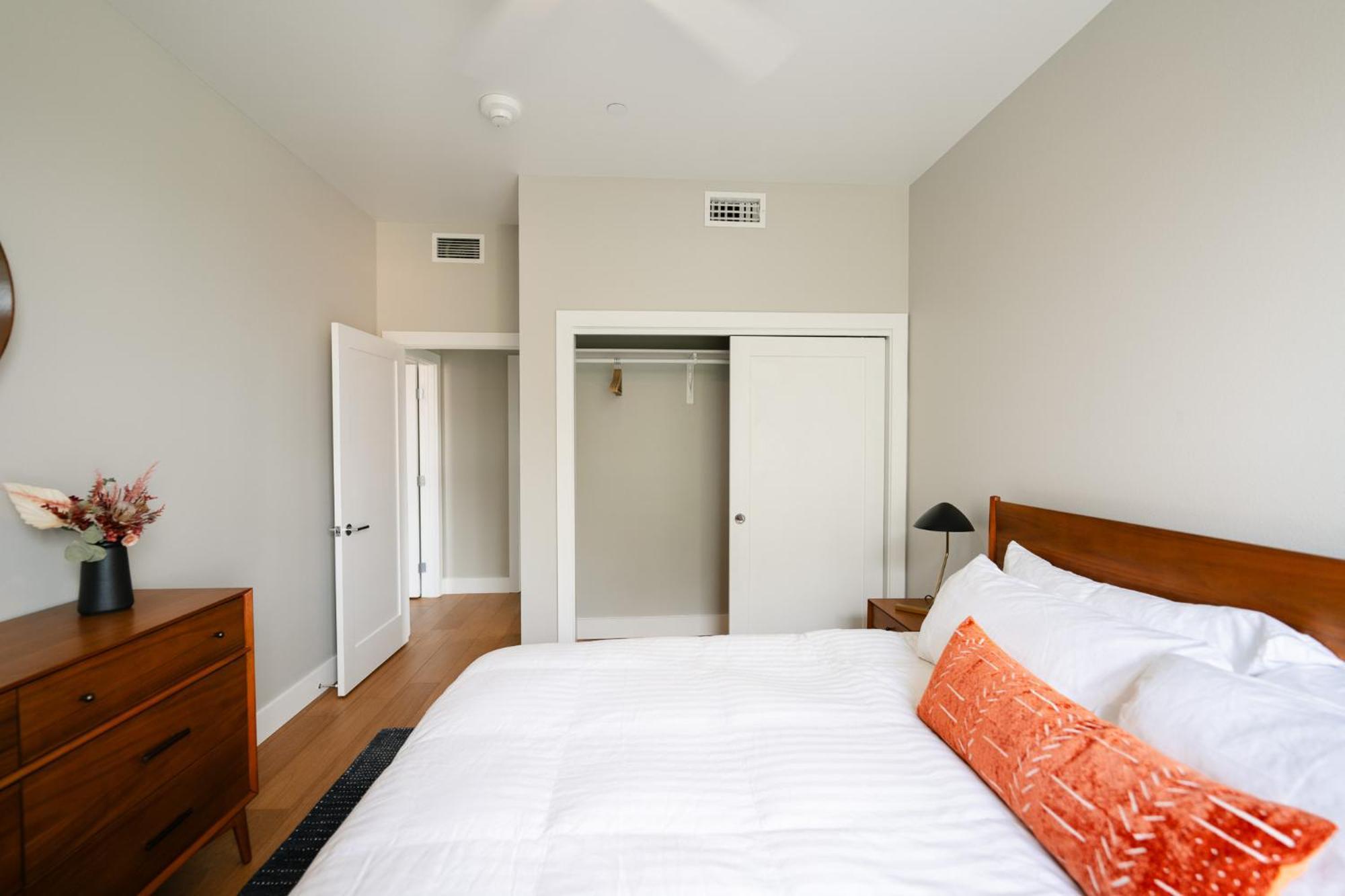Martindale Western 1924 Luxury Lofts מראה חיצוני תמונה