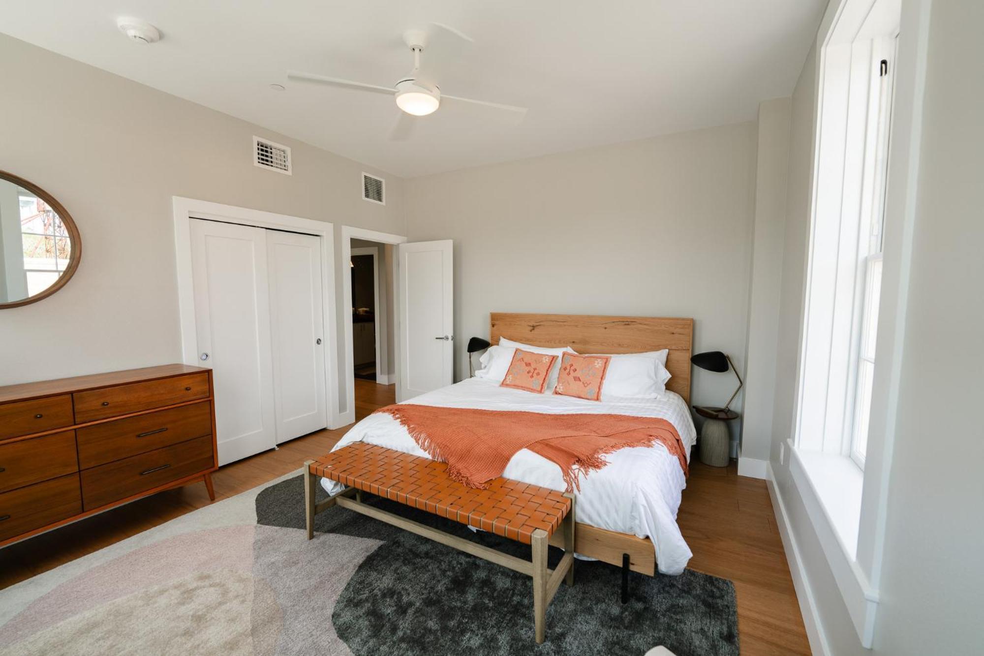 Martindale Western 1924 Luxury Lofts מראה חיצוני תמונה