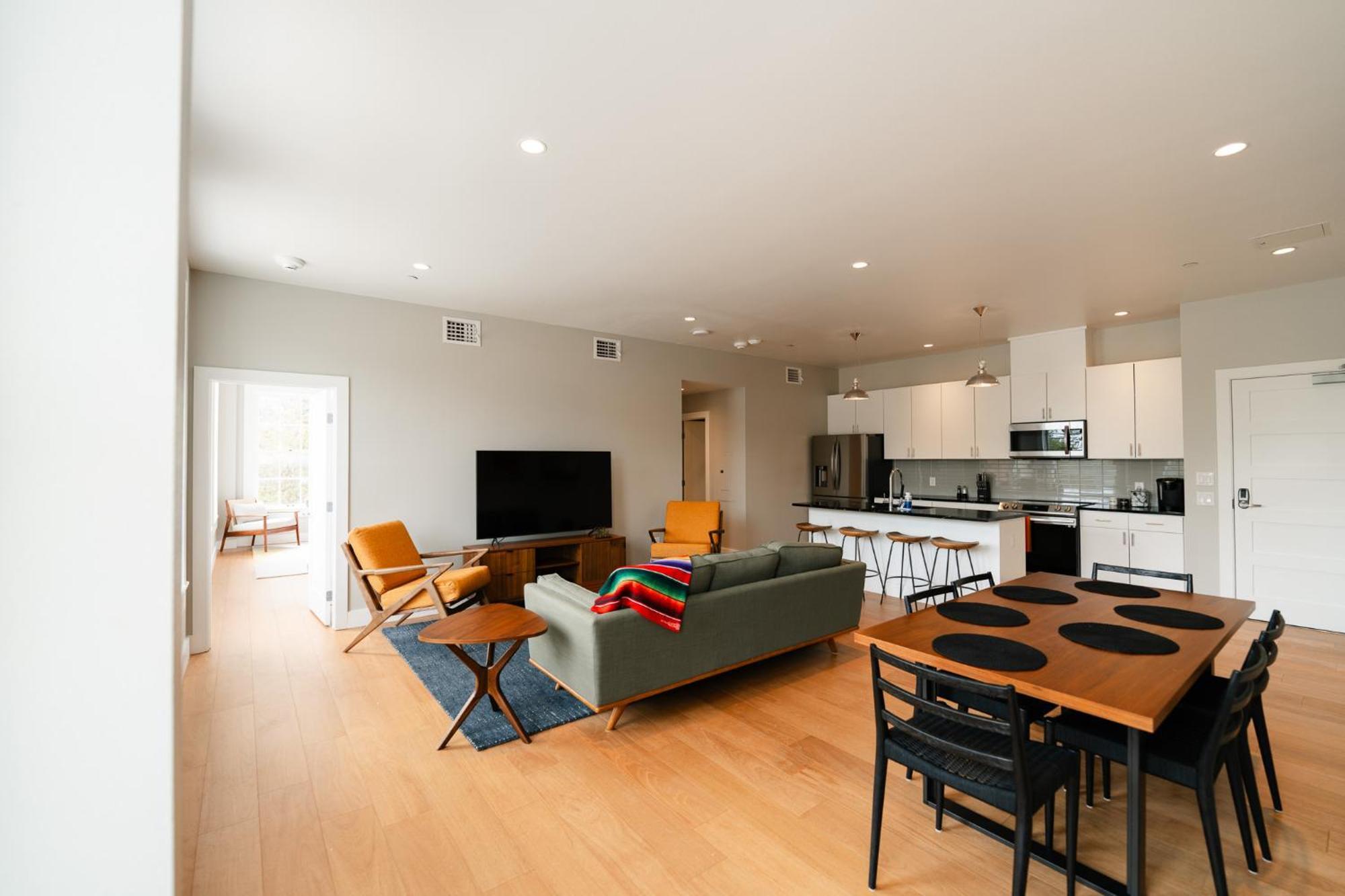 Martindale Western 1924 Luxury Lofts מראה חיצוני תמונה